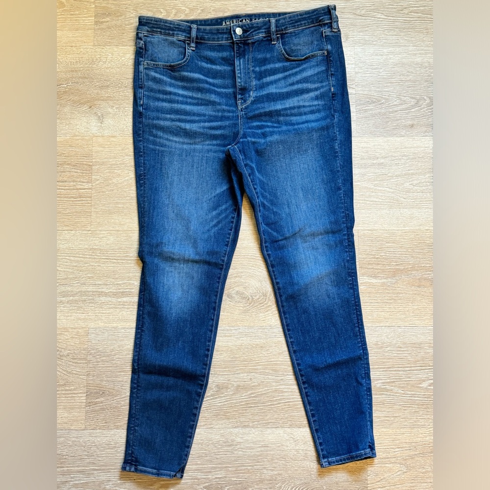 American Eagle High-Rise Jegging